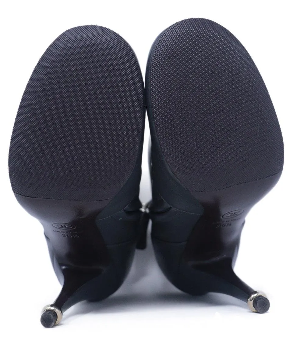 Chanel Grey Leather Camellia Trim Booties sz 6.5