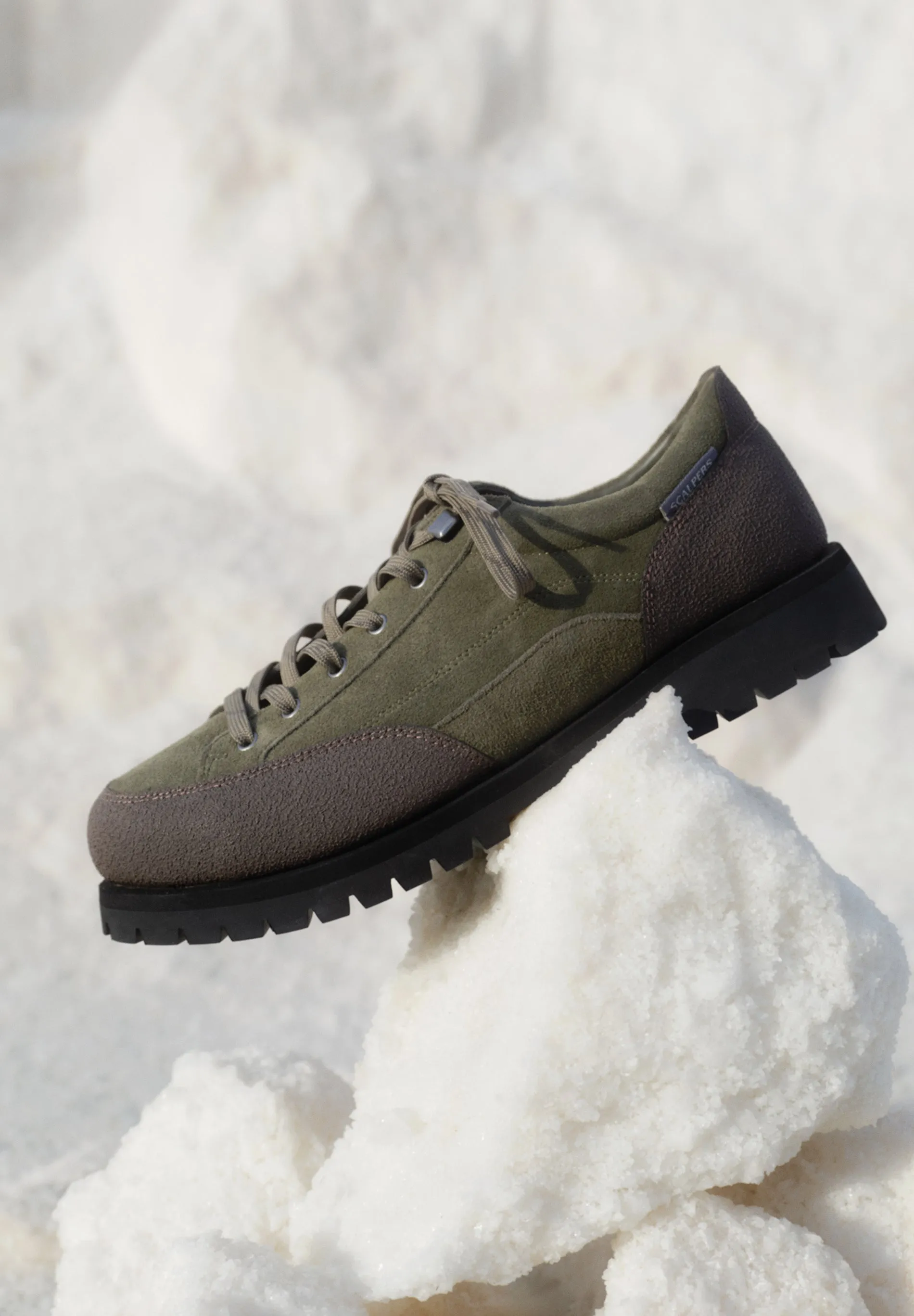 SUEDE SHOES WITH TRACK SOLES